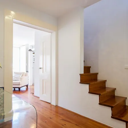 Correeiros Downtown Duplex & Deluxe Apartment
